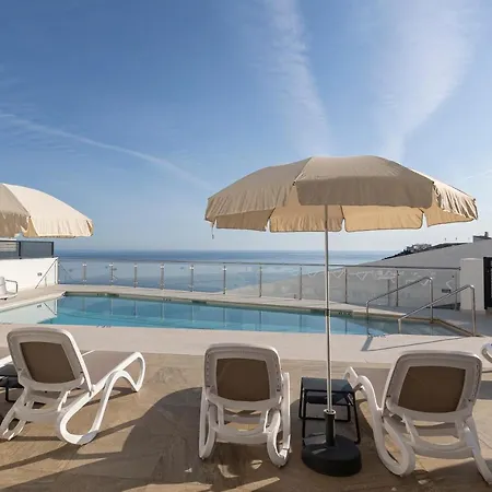 Terraza Al Mar, *